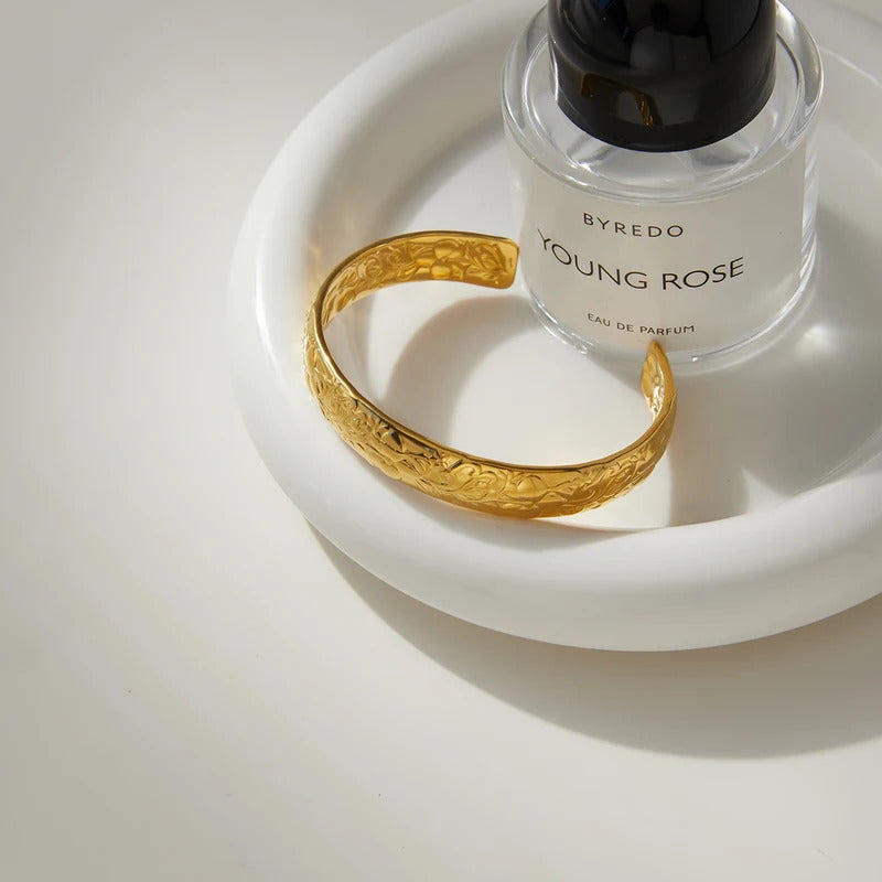 cd05ac8a-a2b9-4dce-9d8d-2ec6abab531f